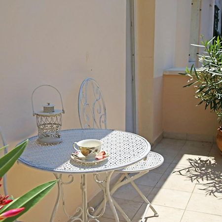 Swan City Apartment & Room 希贝尼克 外观 照片