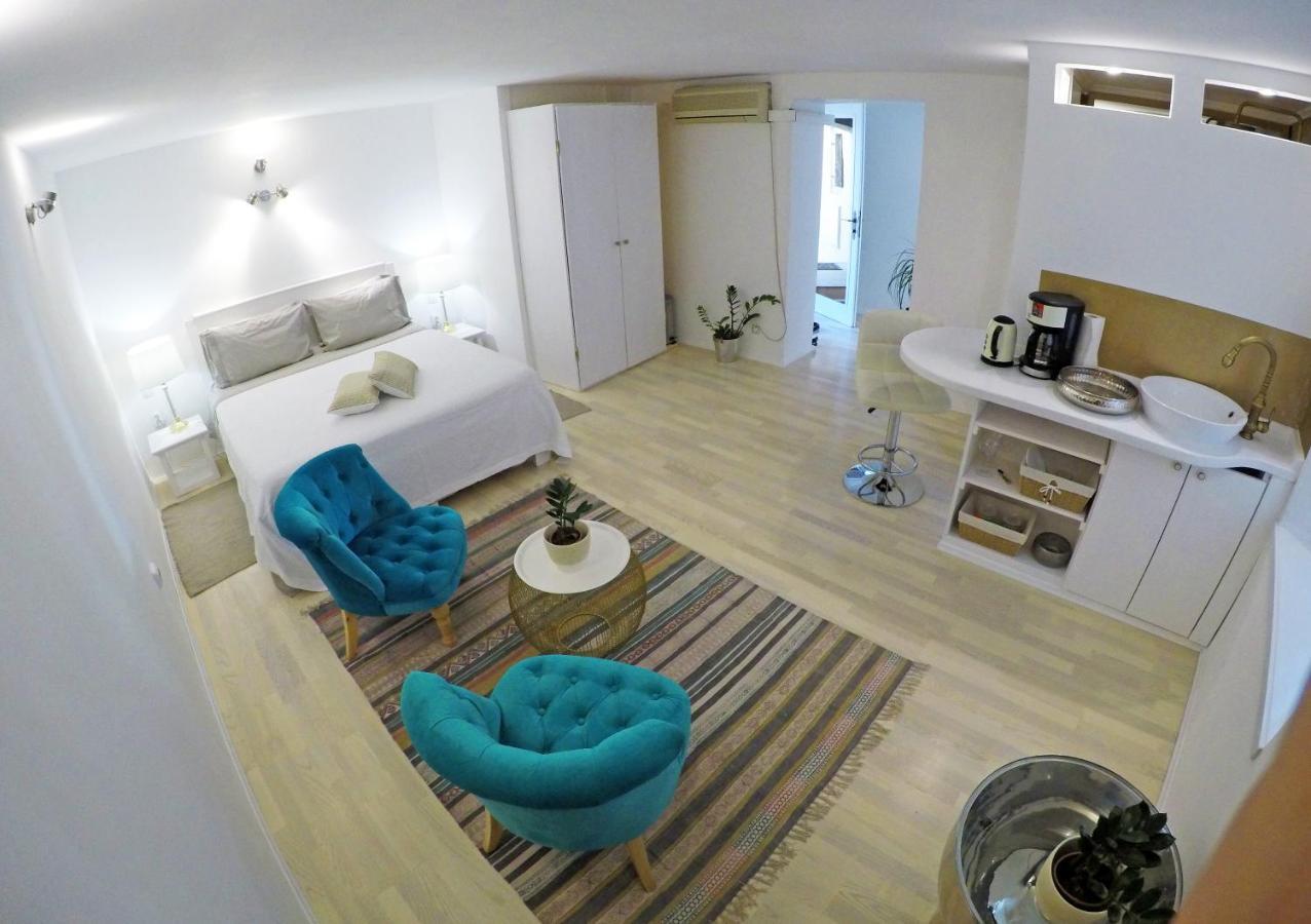 Swan City Apartment & Room 希贝尼克 外观 照片