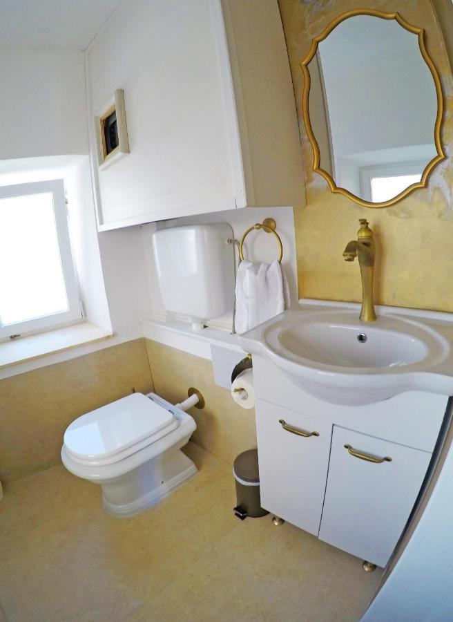 Swan City Apartment & Room 希贝尼克 外观 照片